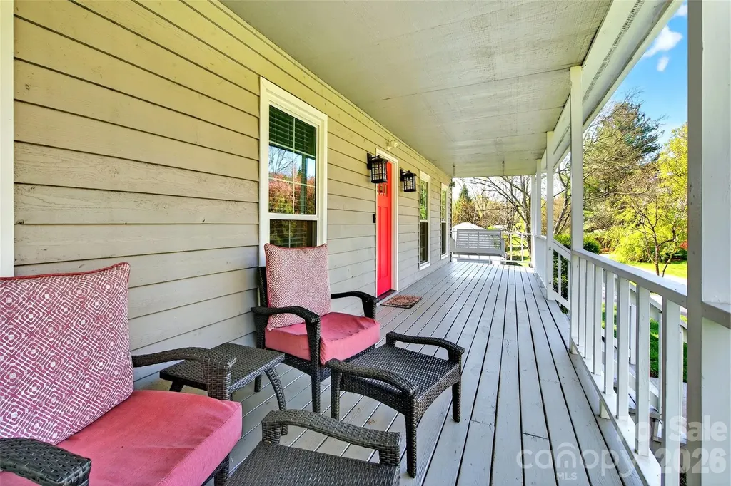 102 Charles Ridge Road Asheville NC 28805