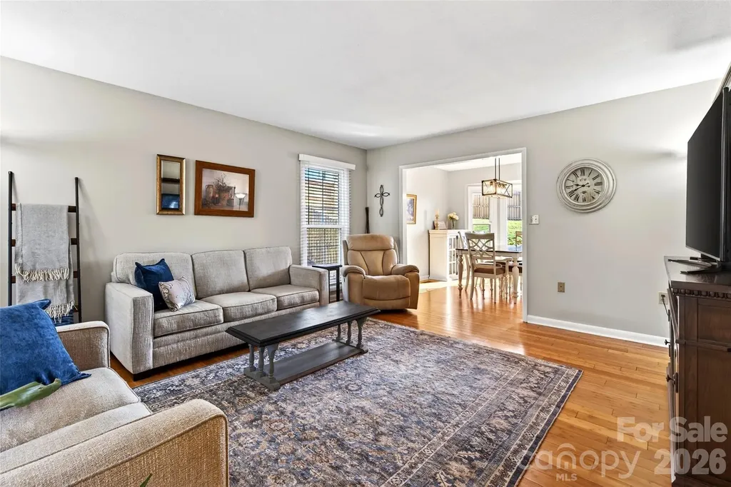102 Charles Ridge Road Asheville NC 28805
