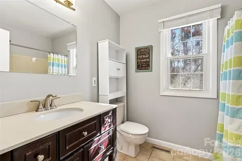 102 Charles Ridge Road Asheville NC 28805
