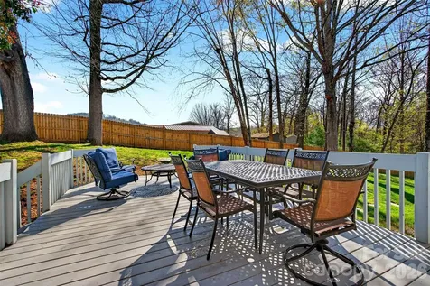 102 Charles Ridge Road Asheville NC 28805