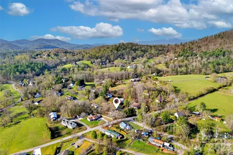 102 Charles Ridge Road Asheville NC 28805