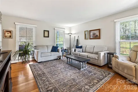 102 Charles Ridge Road Asheville NC 28805