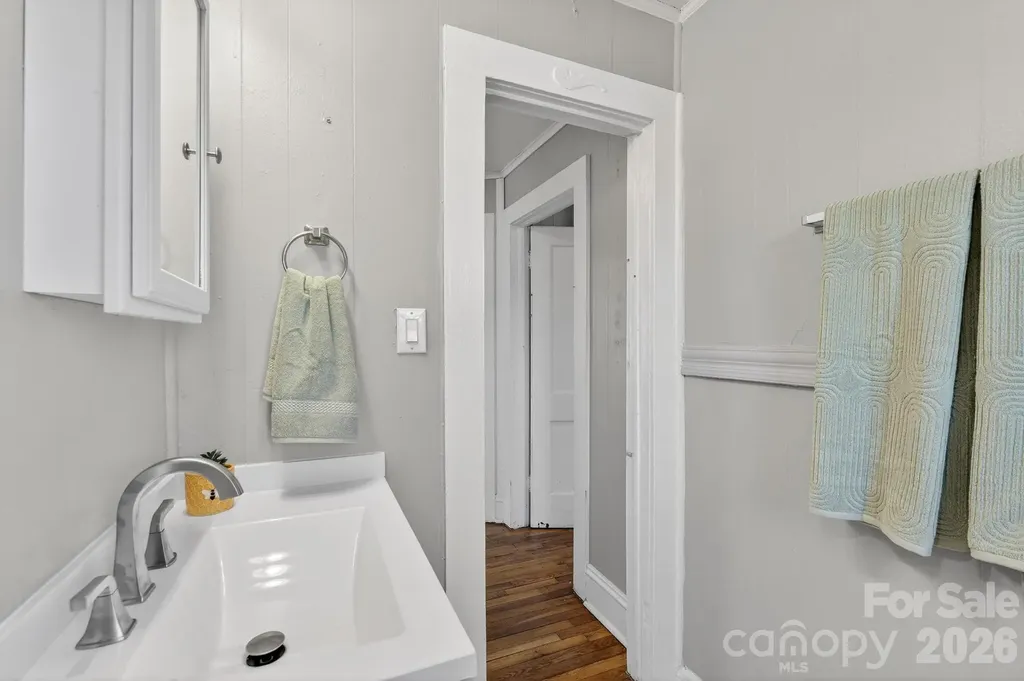 713 Prospect Street NW Lenoir NC 28645