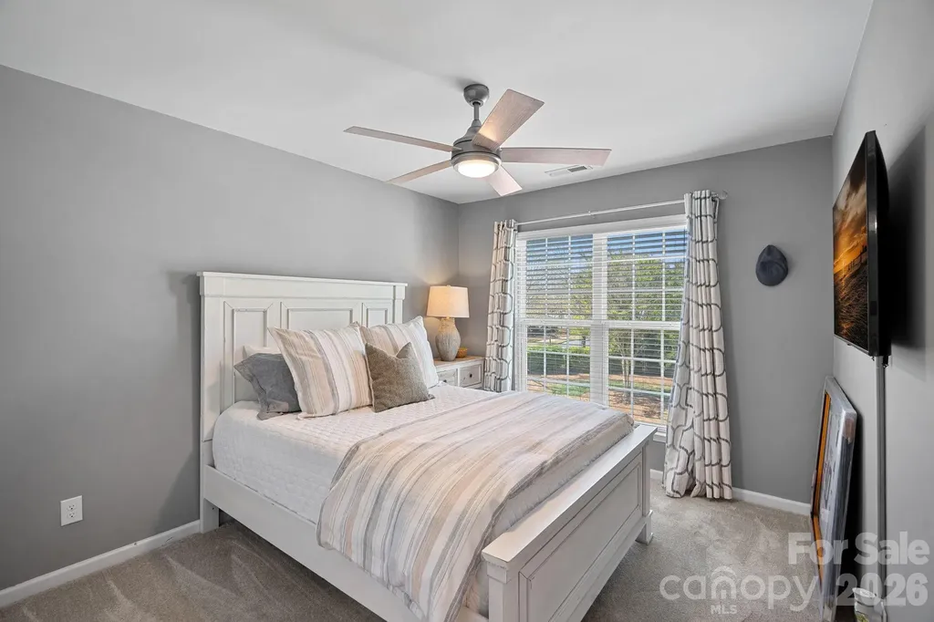 2207 Whitford Lane Charlotte NC 28210