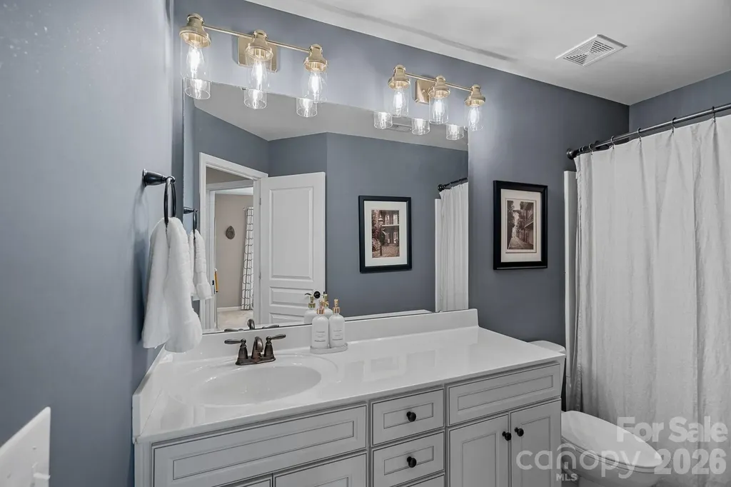 2207 Whitford Lane Charlotte NC 28210