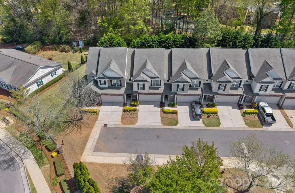 2207 Whitford Lane Charlotte NC 28210