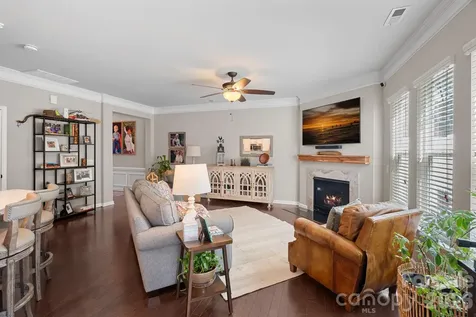 2207 Whitford Lane Charlotte NC 28210