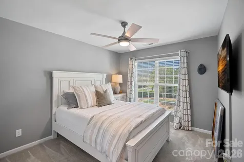 2207 Whitford Lane Charlotte NC 28210