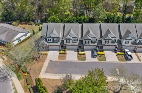 2207 Whitford Lane Charlotte NC 28210