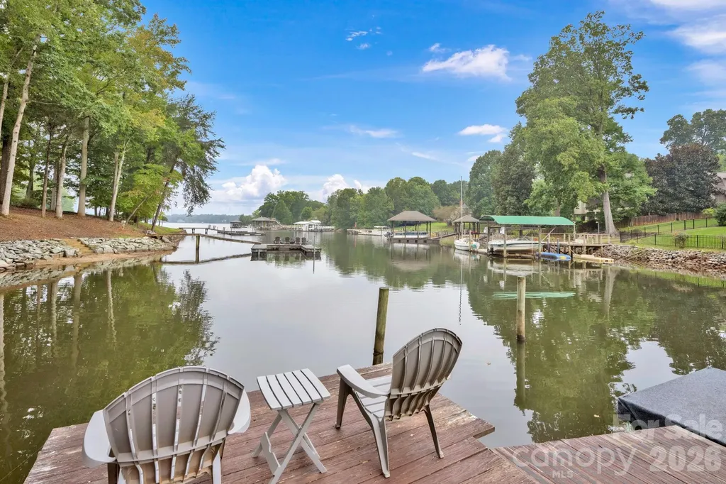 470 Lakeview Shores Loop Mooresville NC 28117