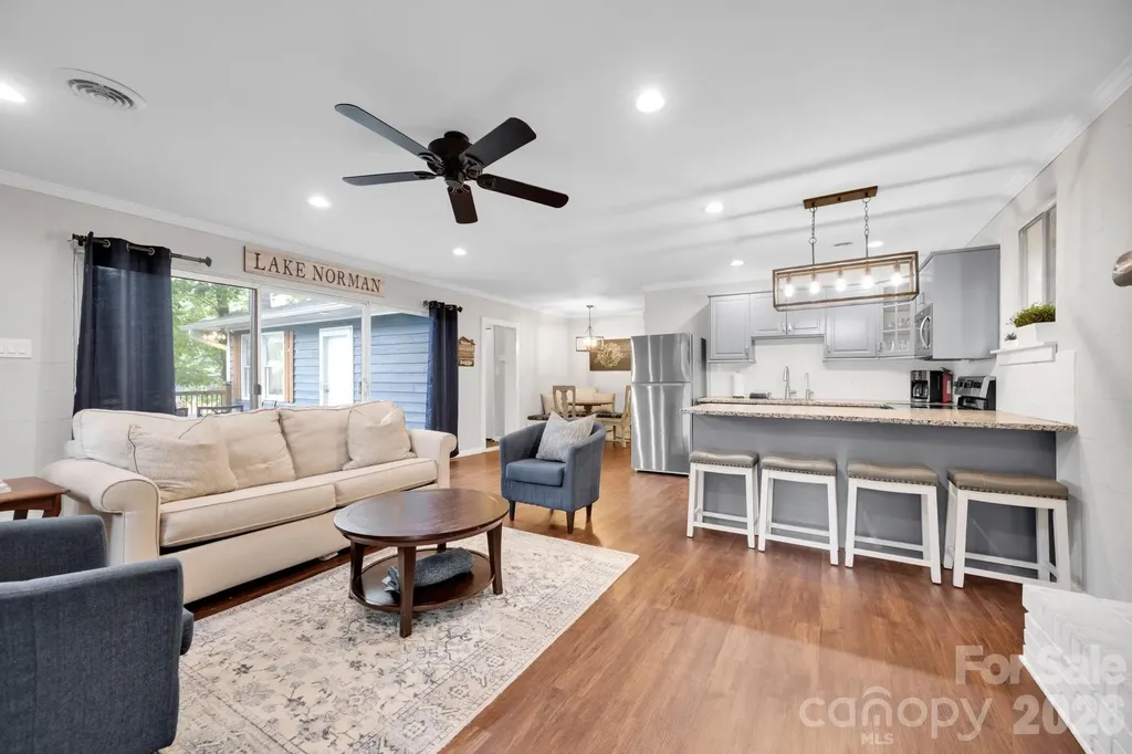 470 Lakeview Shores Loop Mooresville NC 28117