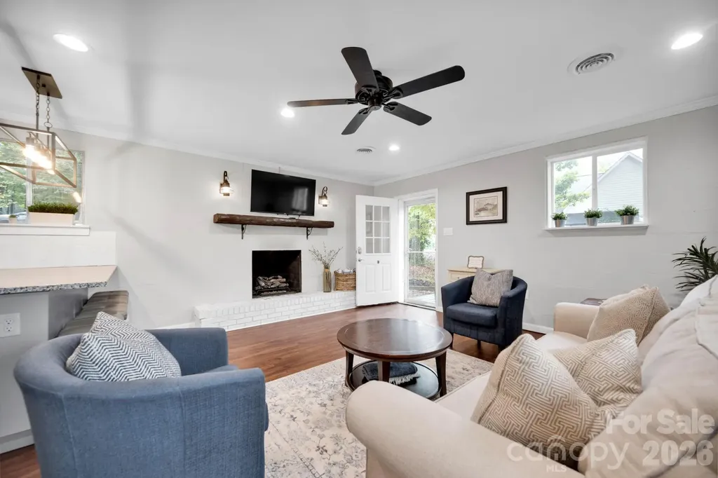 470 Lakeview Shores Loop Mooresville NC 28117