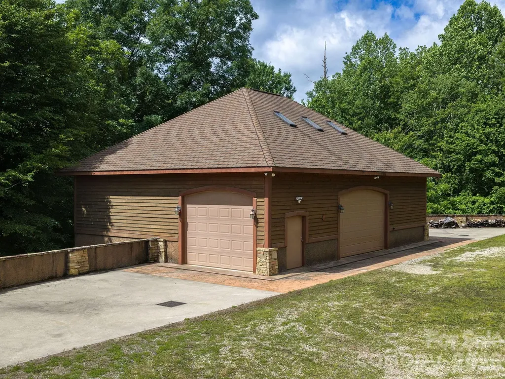 211 Embler No 2 Road Alexander NC 28701