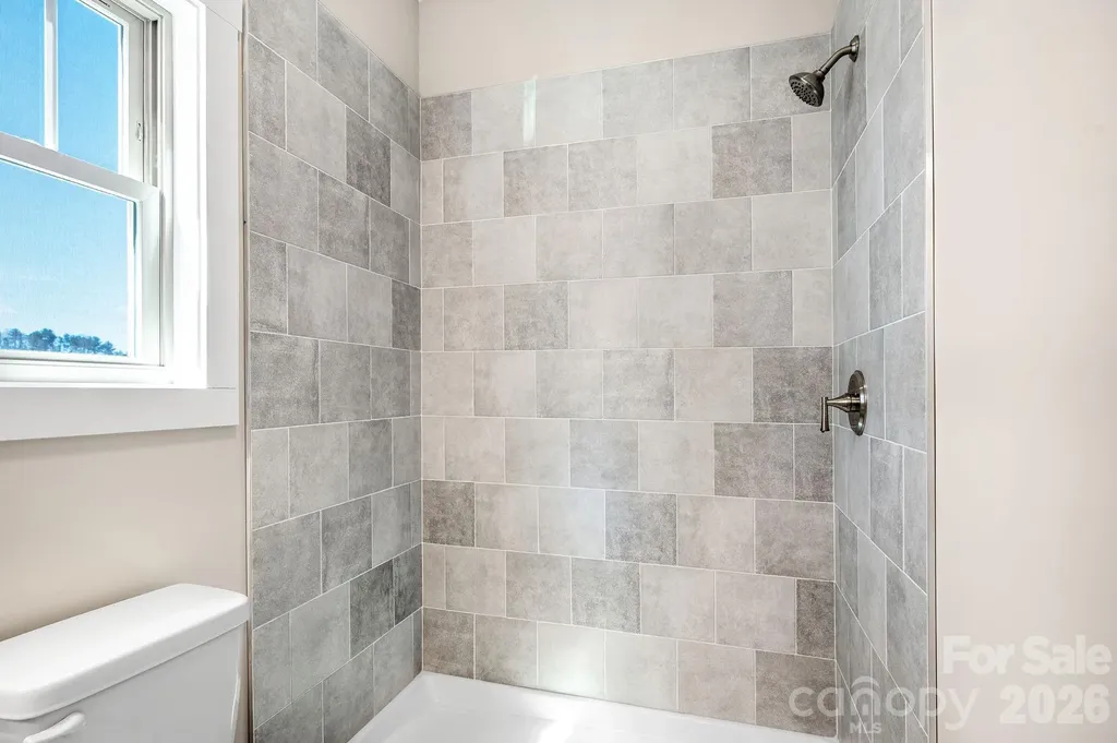 79 Wheeler Road Weaverville NC 28787