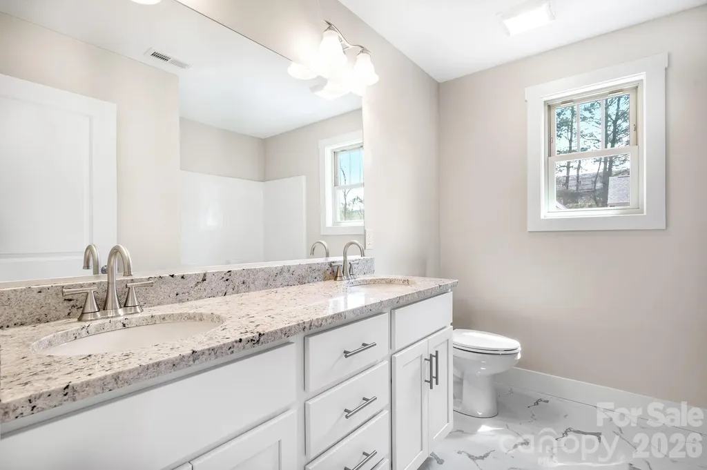 79 Wheeler Road Weaverville NC 28787