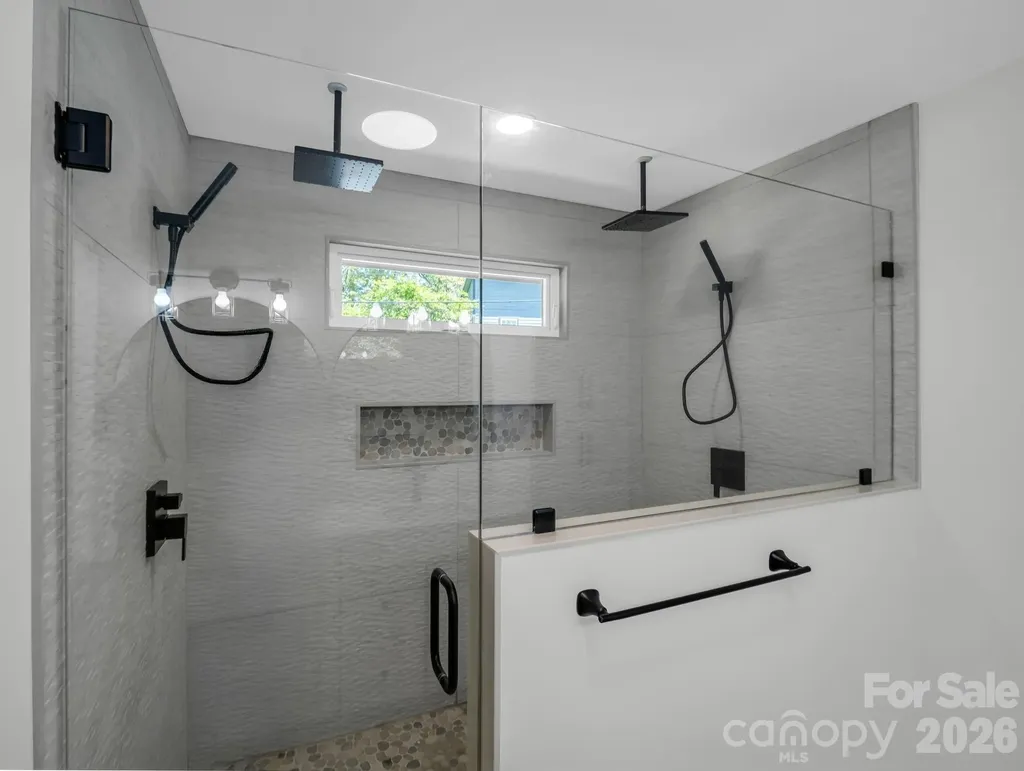 18 Worley Place Asheville NC 28806