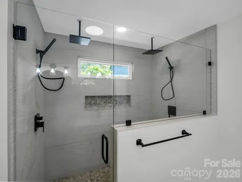 18 Worley Place Asheville NC 28806