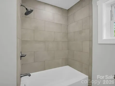 18 Worley Place Asheville NC 28806