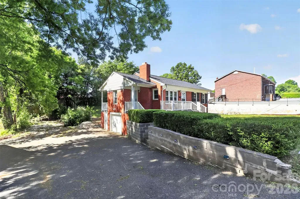 315 E 4th Avenue Gastonia NC 28054