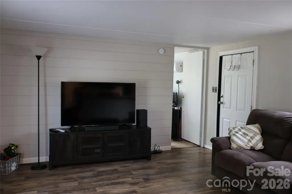 126 Cedarvale Drive Harmony NC 28634