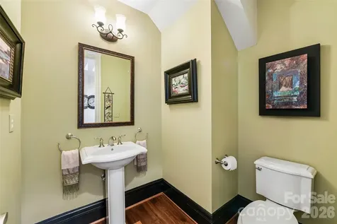 5208 Shepley Court Charlotte NC 28226