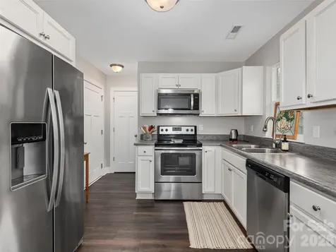 201 Stoney Point Way Candler NC 28715