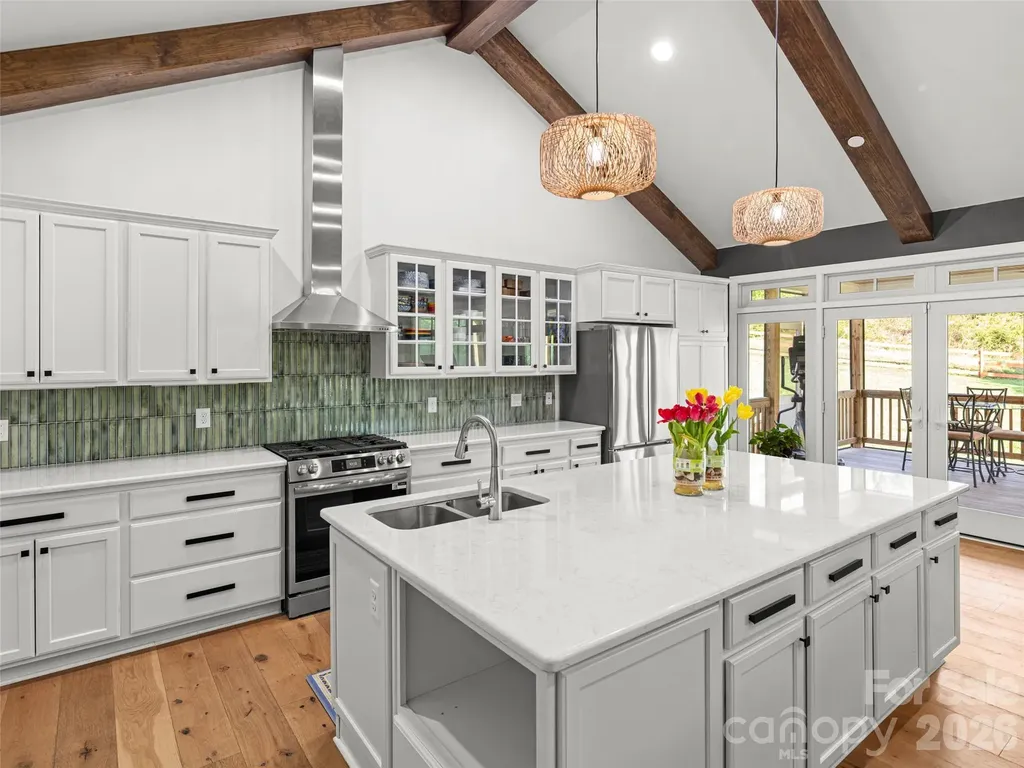 127 Rockbridge Road Mills River NC 28759