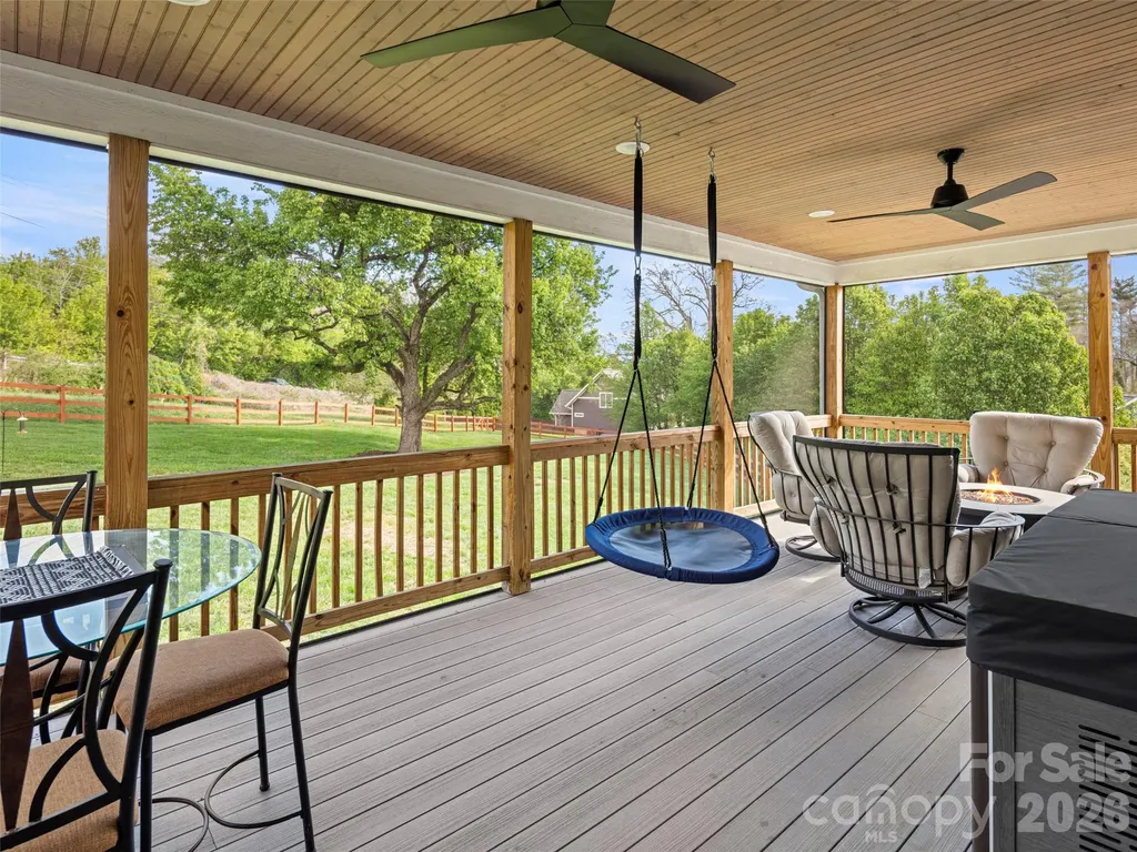 127 Rockbridge Road Mills River NC 28759