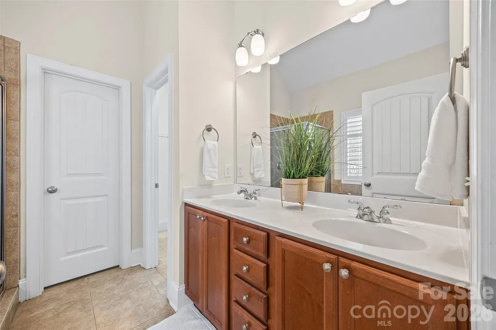 1109 Moray Court Charlotte NC 28211