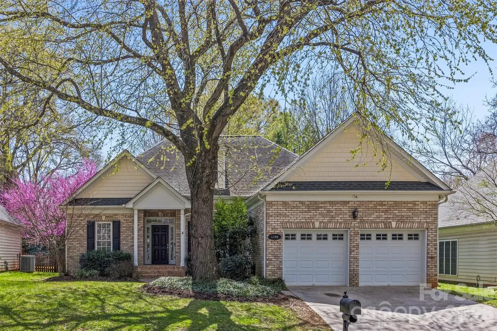 1109 Moray Court Charlotte NC 28211