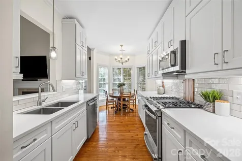 1109 Moray Court Charlotte NC 28211