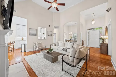 1109 Moray Court Charlotte NC 28211