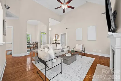 1109 Moray Court Charlotte NC 28211