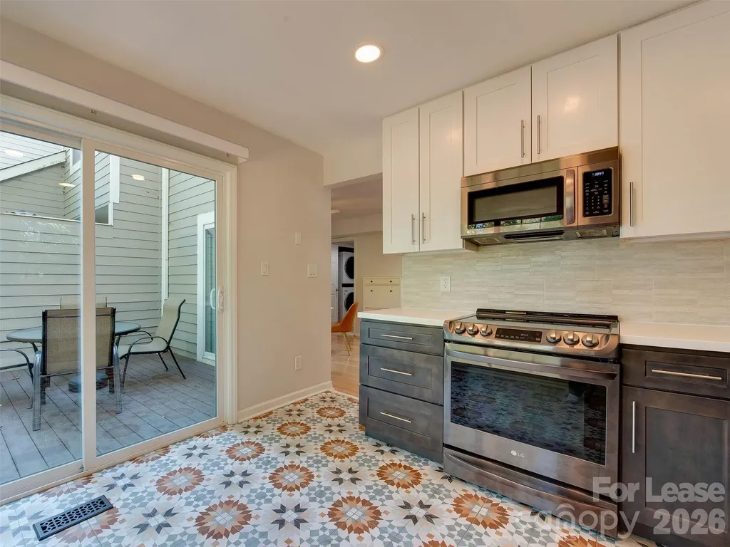 9006 Saint Thomas Lane Charlotte NC 28277