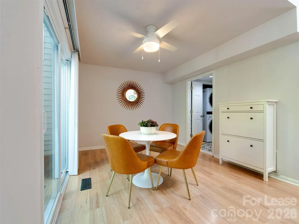 9006 Saint Thomas Lane Charlotte NC 28277