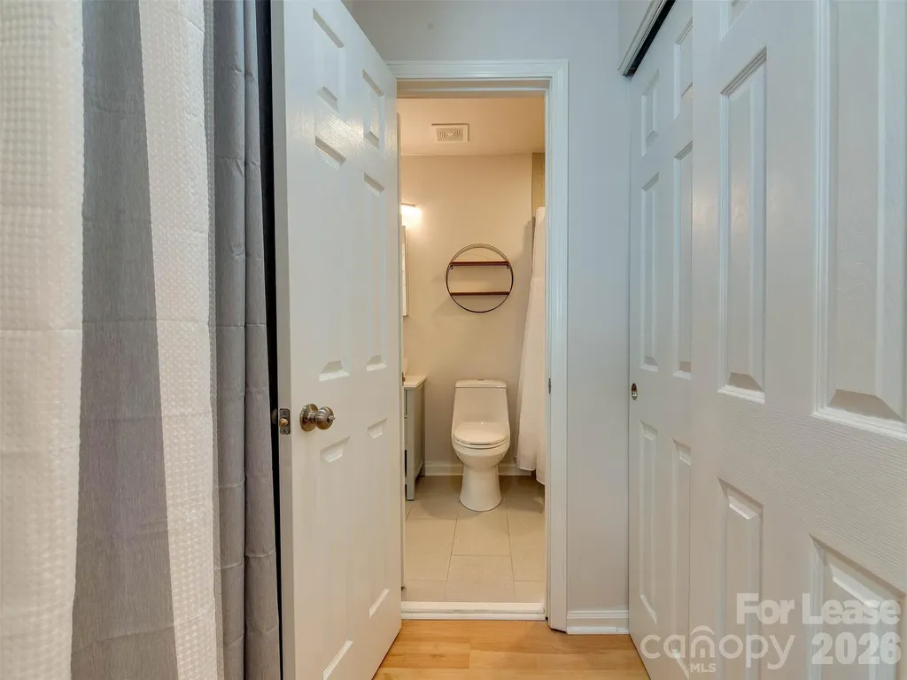 9006 Saint Thomas Lane Charlotte NC 28277