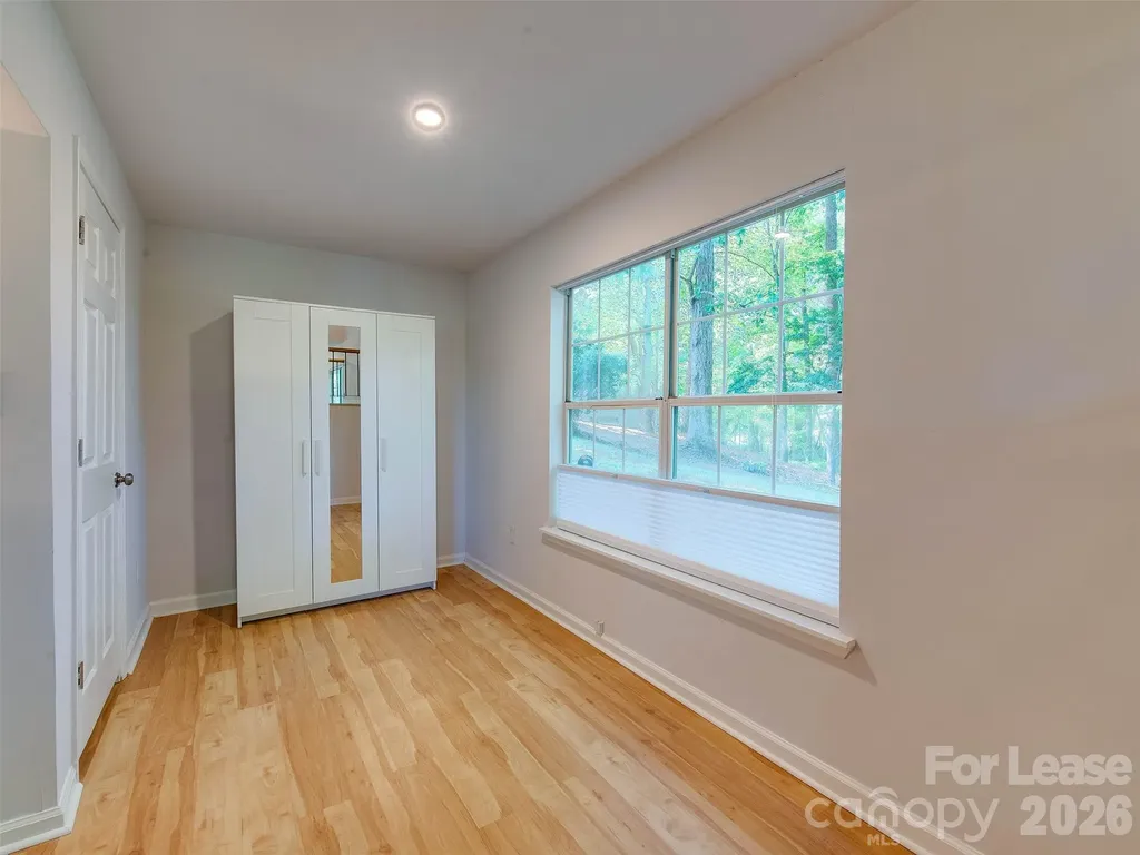 9006 Saint Thomas Lane Charlotte NC 28277