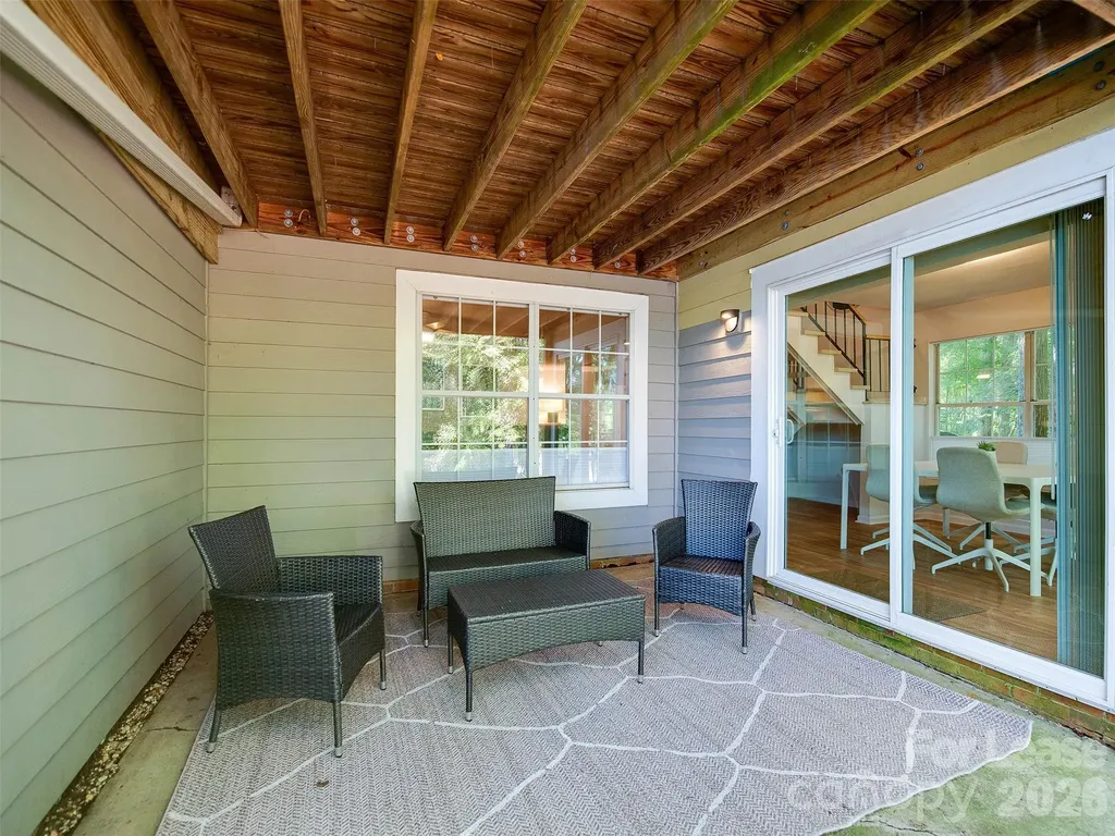 9006 Saint Thomas Lane Charlotte NC 28277
