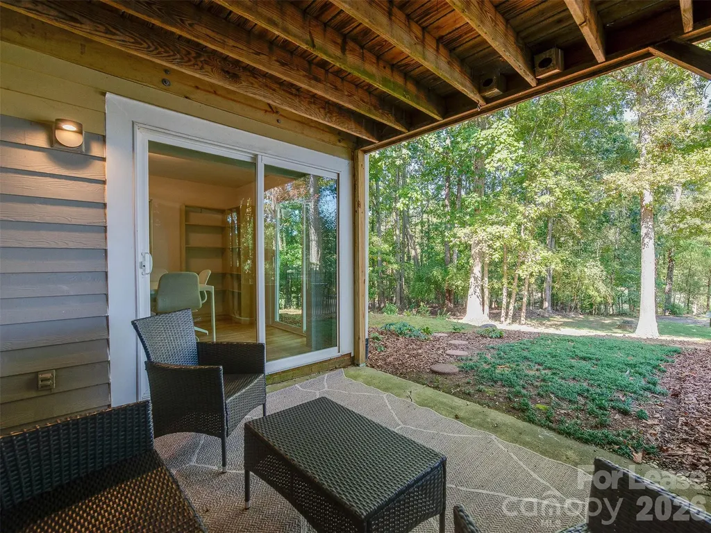 9006 Saint Thomas Lane Charlotte NC 28277