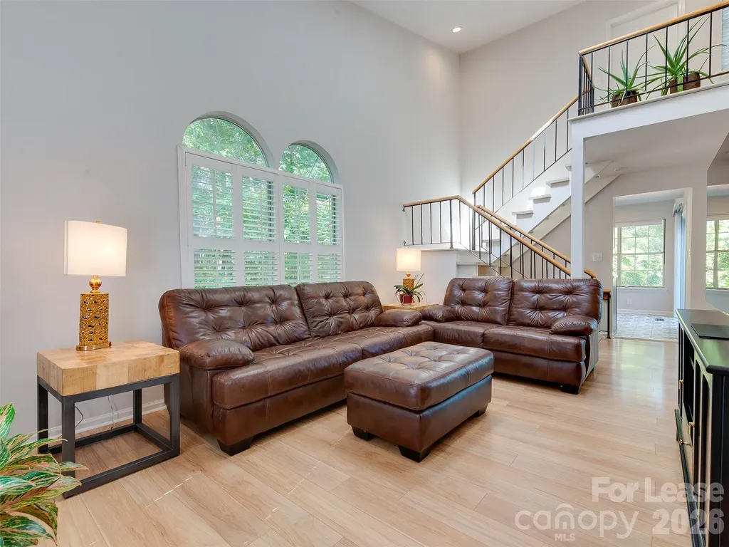 9006 Saint Thomas Lane Charlotte NC 28277