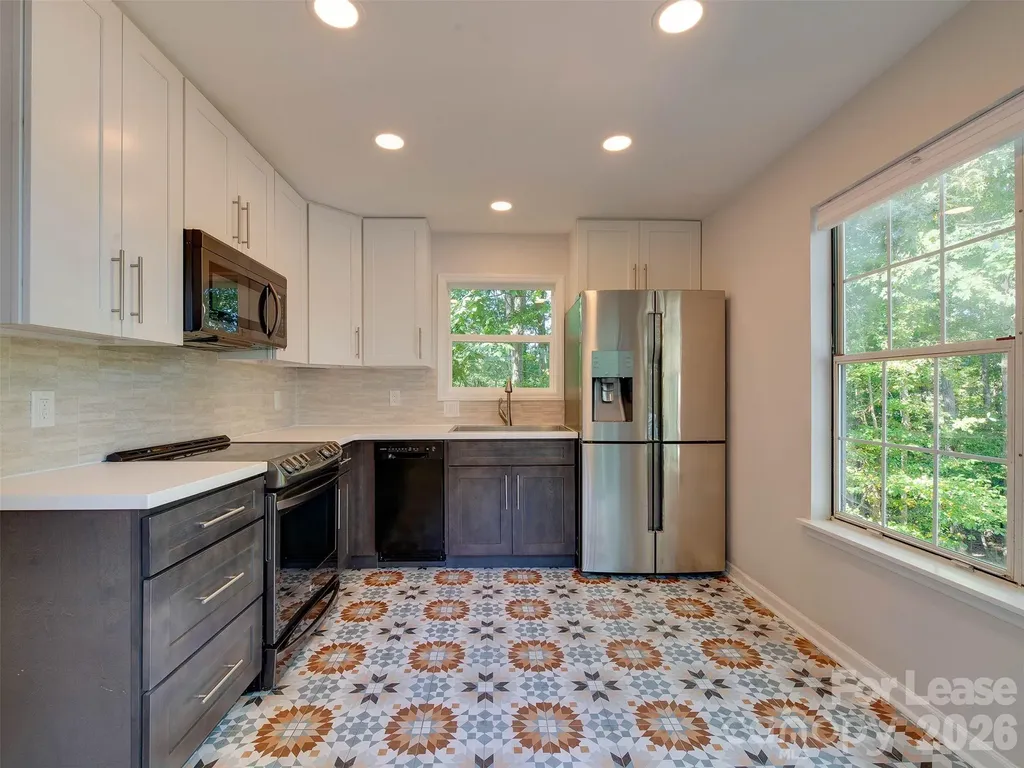 9006 Saint Thomas Lane Charlotte NC 28277