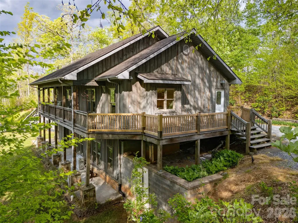 219 Sandalwood Drive Whittier NC 28789