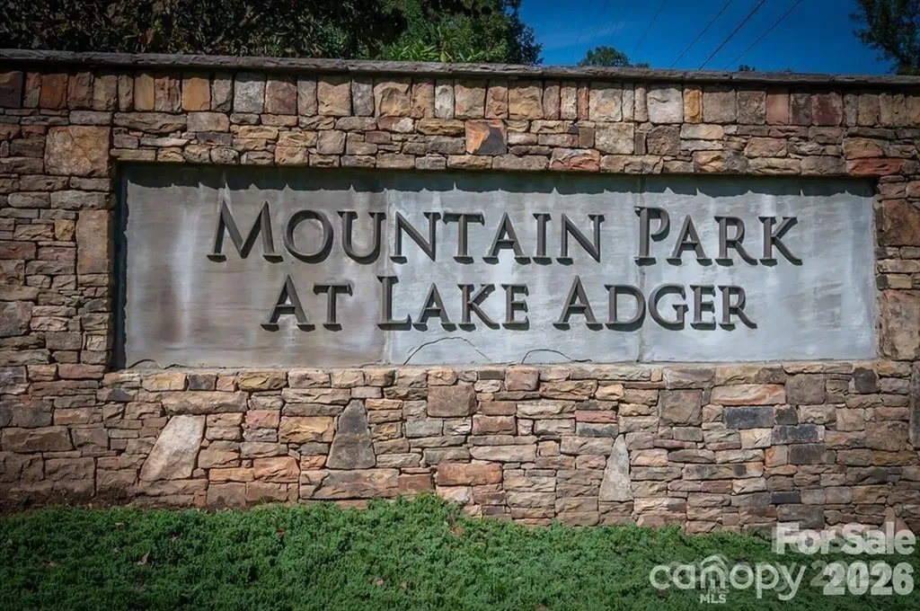 26 Mountain Parkway Mill Spring NC 28756