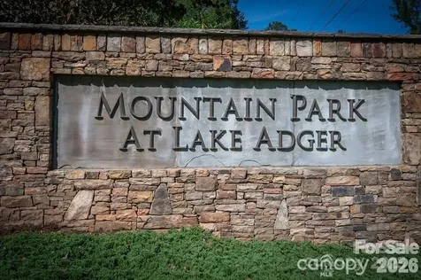 26 Mountain Parkway Mill Spring NC 28756