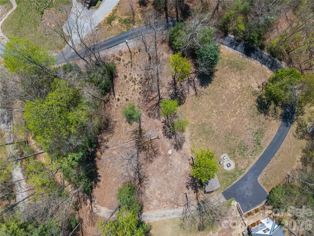156 Ellerslie Acre Hendersonville NC 28739