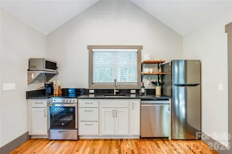 156 Ellerslie Acre Hendersonville NC 28739