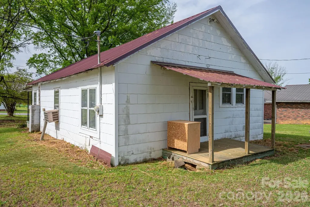 7440 W Nc 27 Highway Vale NC 28168