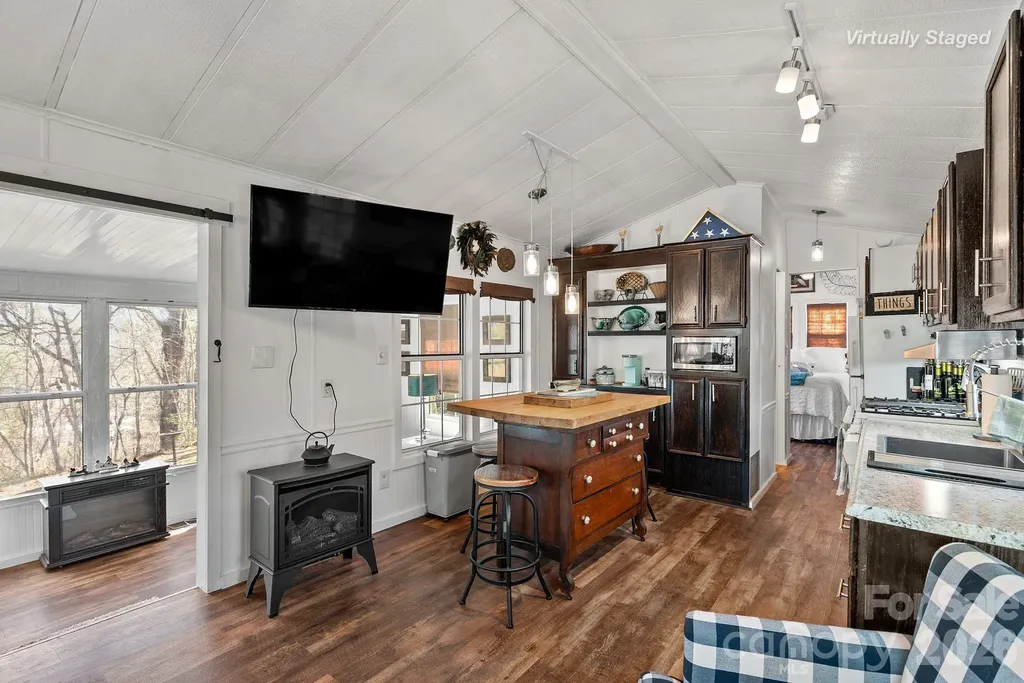 54 And 46 S Kimiko Lane Balsam Grove NC 28708