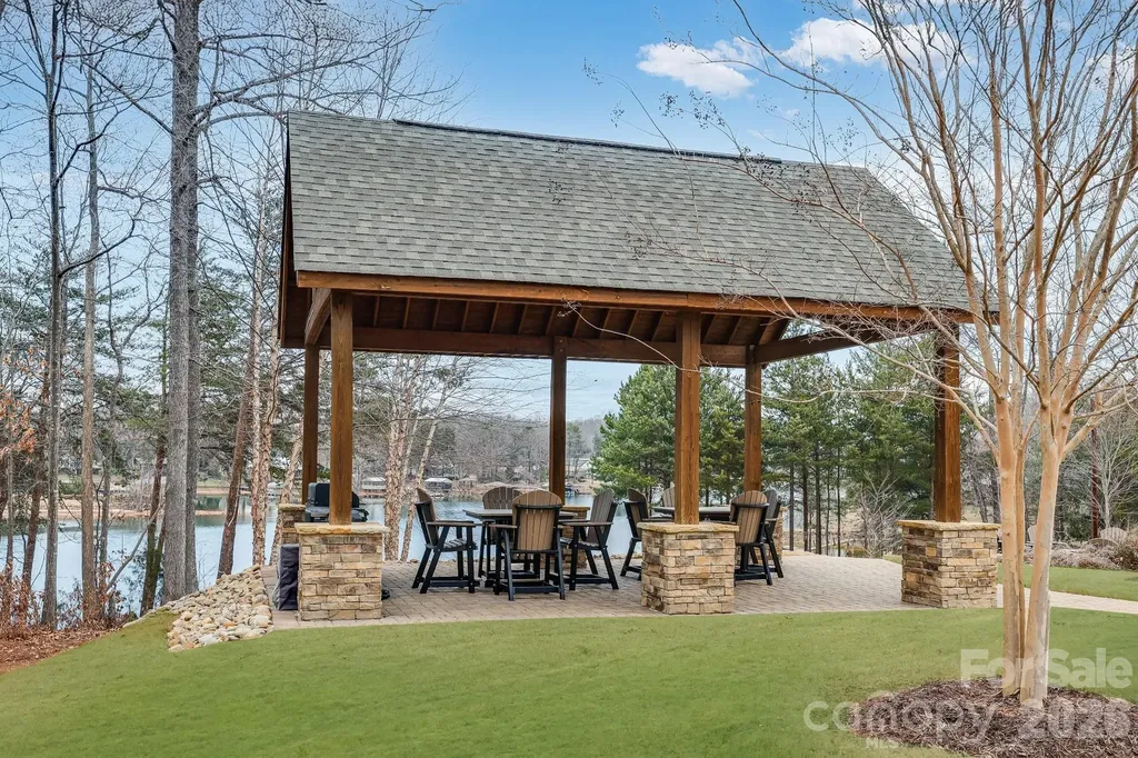 106 Nablus Trail Mooresville NC 28117