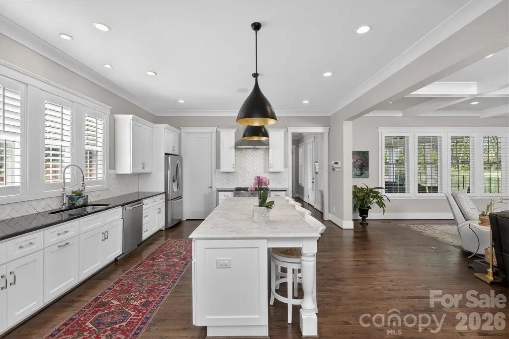 328 Melbourne Court Charlotte NC 28209